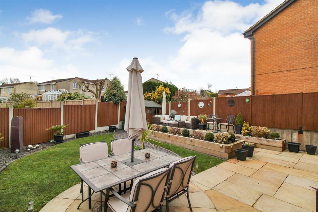 4 bedroom detached house for sale in Tiree Close, Tibshelf, Alfreton, DE55