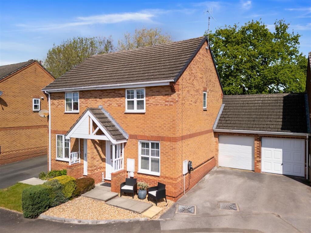 Main image of property: Old House Road, Upper newbold, Chesterfield