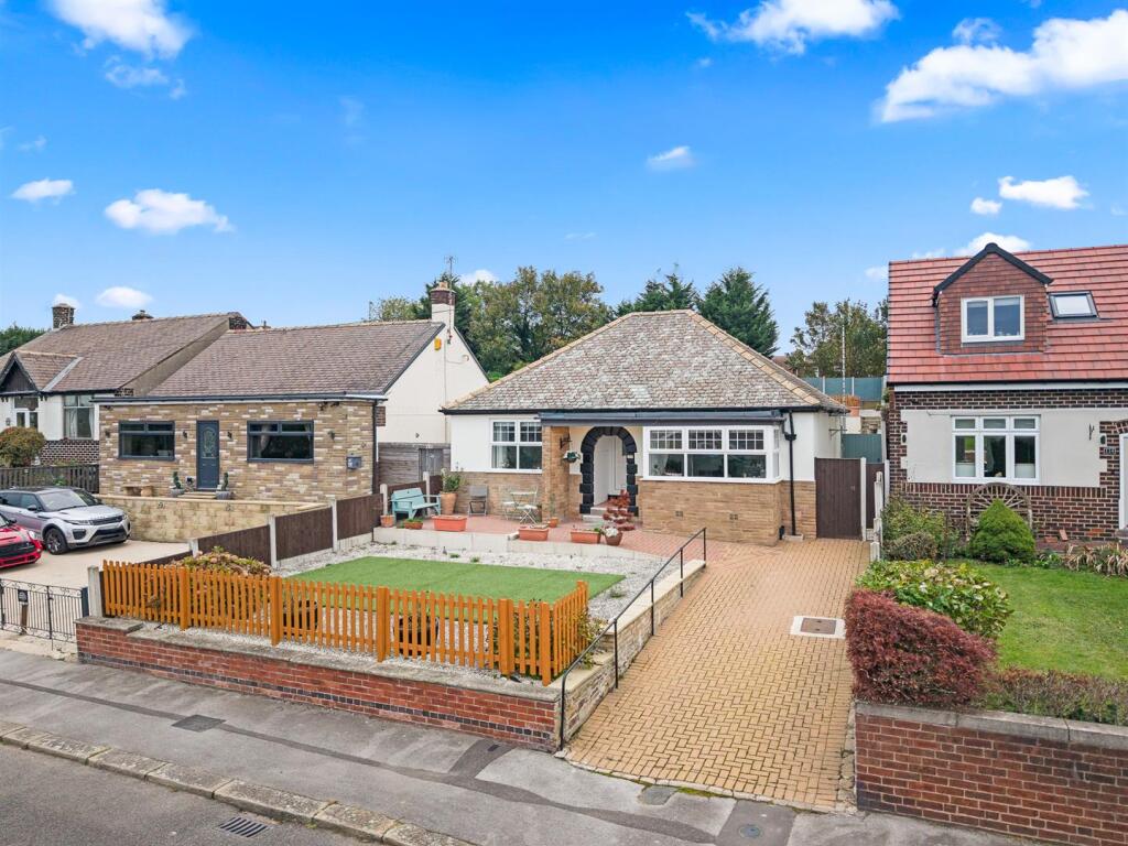 Main image of property: Newbridge Lane, Old Whittington, Chesterfield