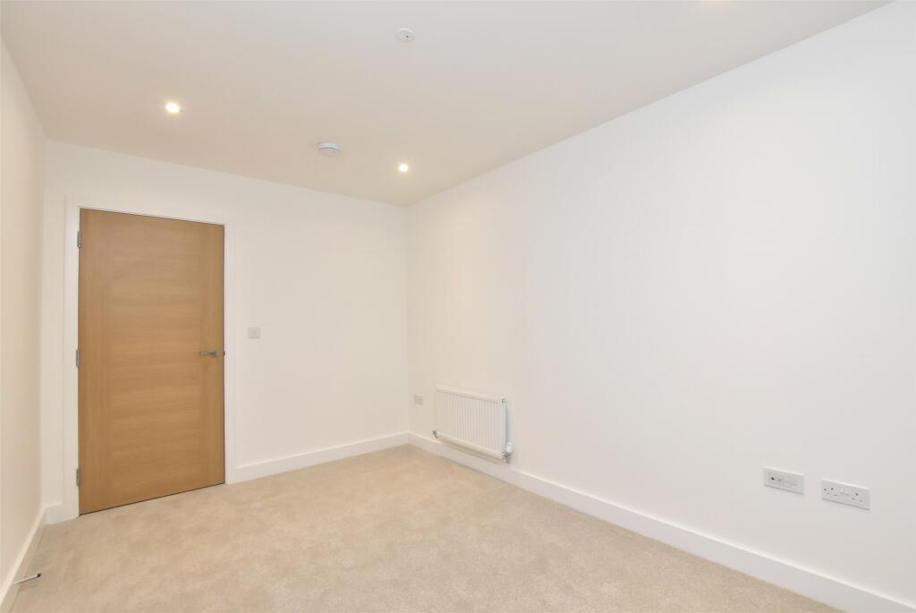 Additional property image - Mulberry Way, Combe Down, Bath, BA2
