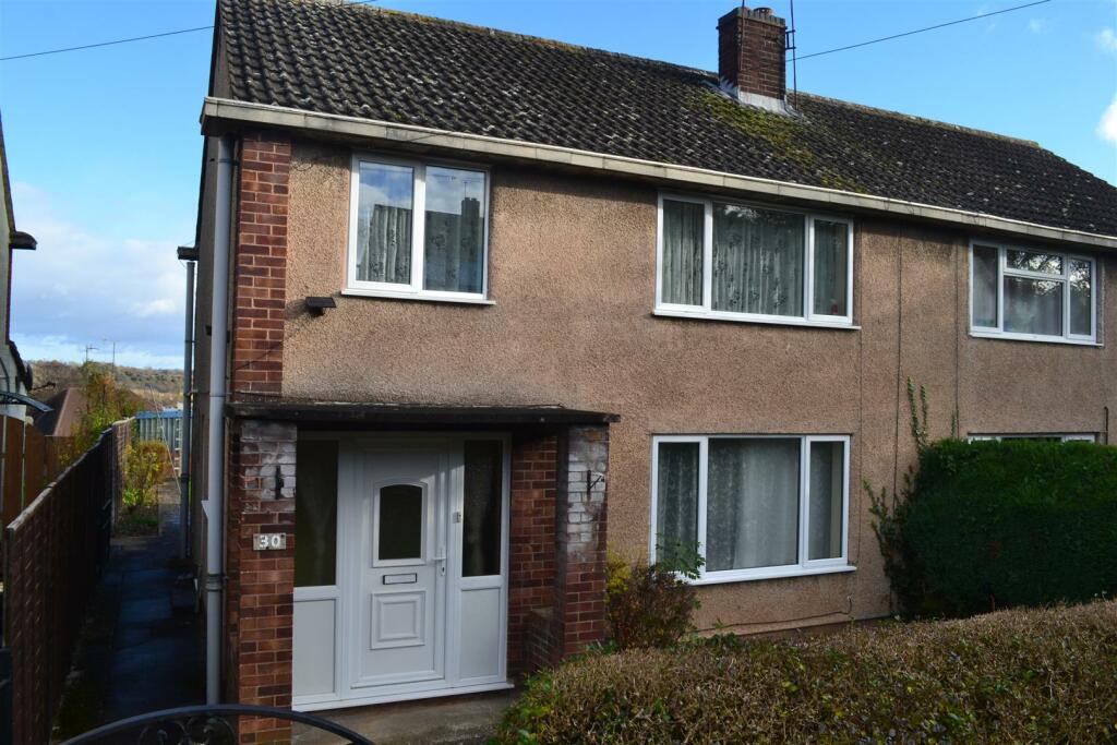 3 bedroom semidetached house for sale in Wigmore Street, Leominster, HR6