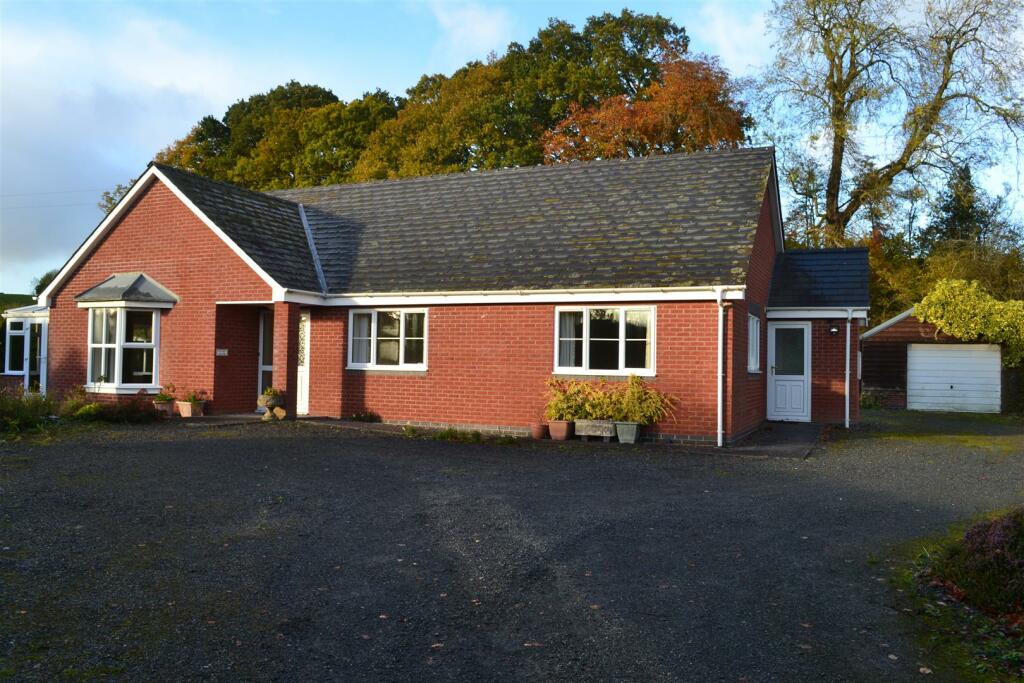 3 bedroom detached bungalow for sale in Titley Nr Kington, HR5