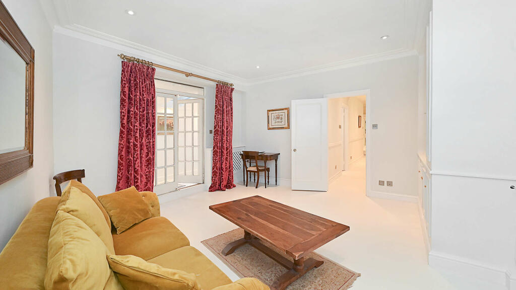 Main image of property: Cornwall Mews West, London, SW7