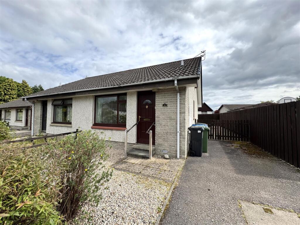 Main image of property: 4 Lochlann Crescent, Culloden