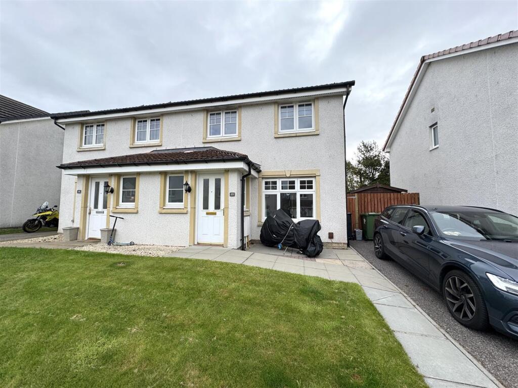 3 bedroom semi-detached house