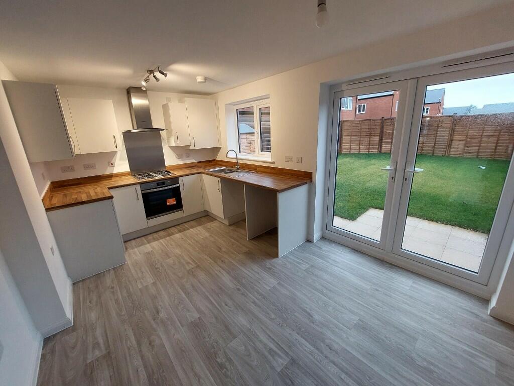 3 bedroom semi-detached house for sale in Twigworth Green, Twigworth , GL2