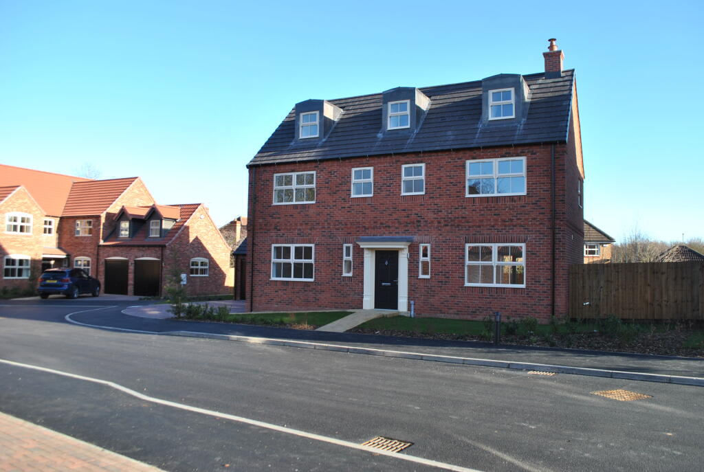 Main image of property: The Heights, Hutchinson Road, Newark, Notts, NG24