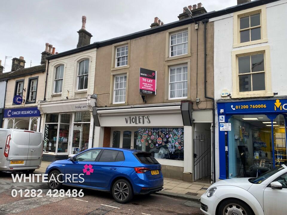 High street retail property to lease in 1012 Castle Street, Clitheroe