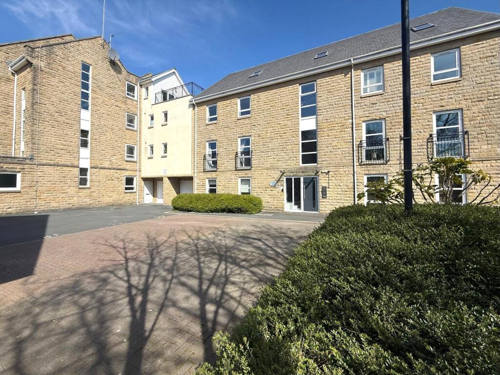 Main image of property: Regent Court, Albert Promenade, Halifax, West Yorkshire, HX3