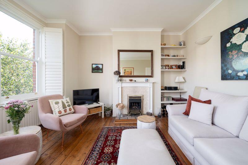 Main image of property: Starfield Road W12