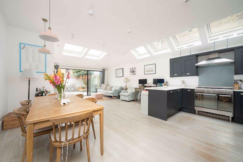 Main image of property: Jeddo Road W12