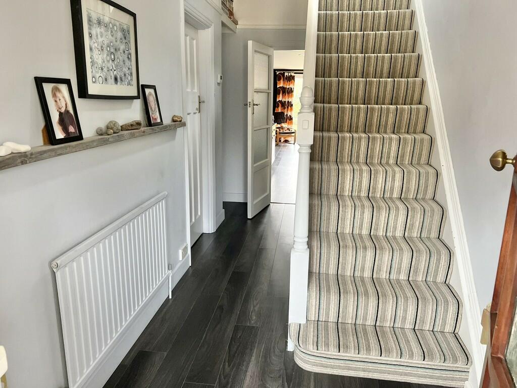 4 bedroom semidetached house for sale in Jubilee Road, Mytchett, GU16