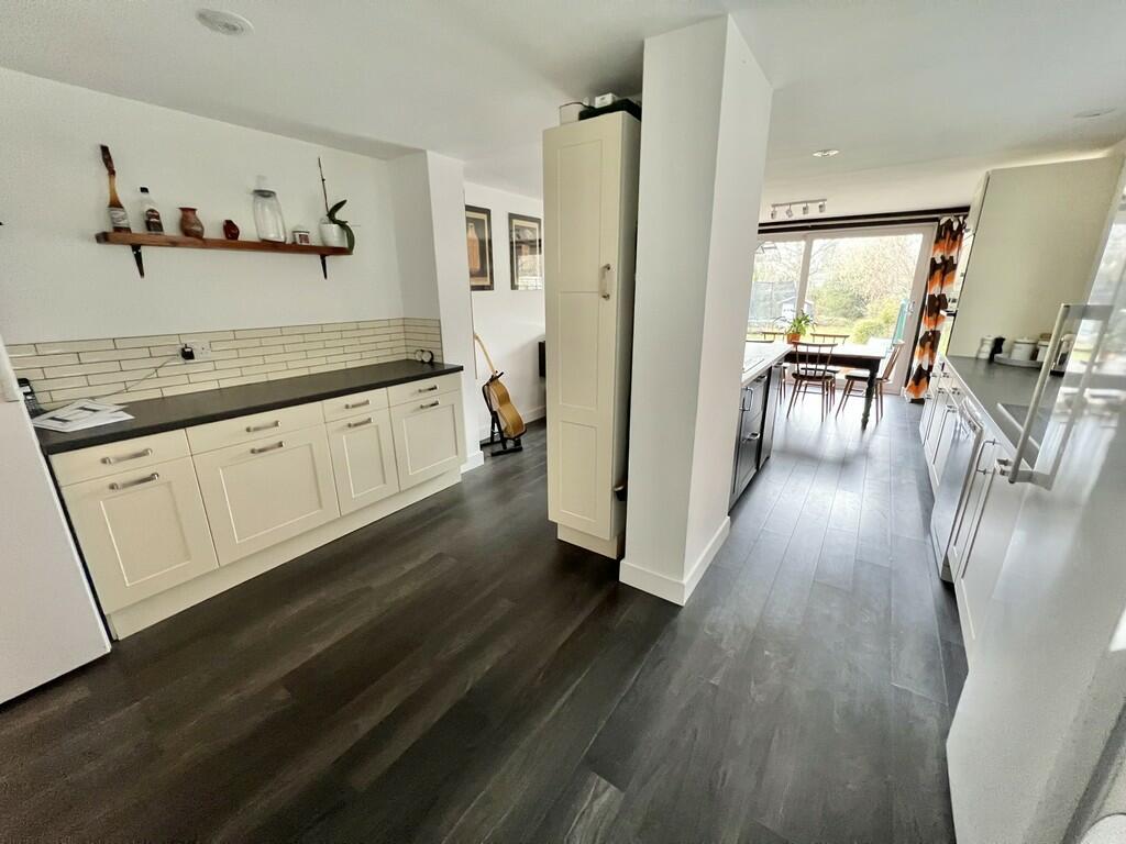 4 bedroom semidetached house for sale in Jubilee Road, Mytchett, GU16