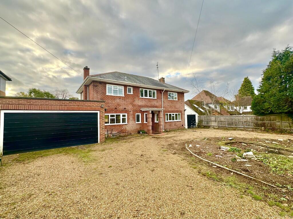 Main image of property: Parkway ,Surrey GU15 2PD