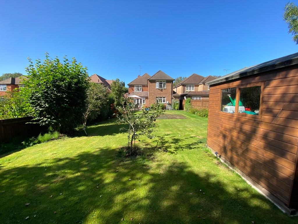 4 bedroom detached house for sale in Frimley Grove Gardens, Frimley, GU16