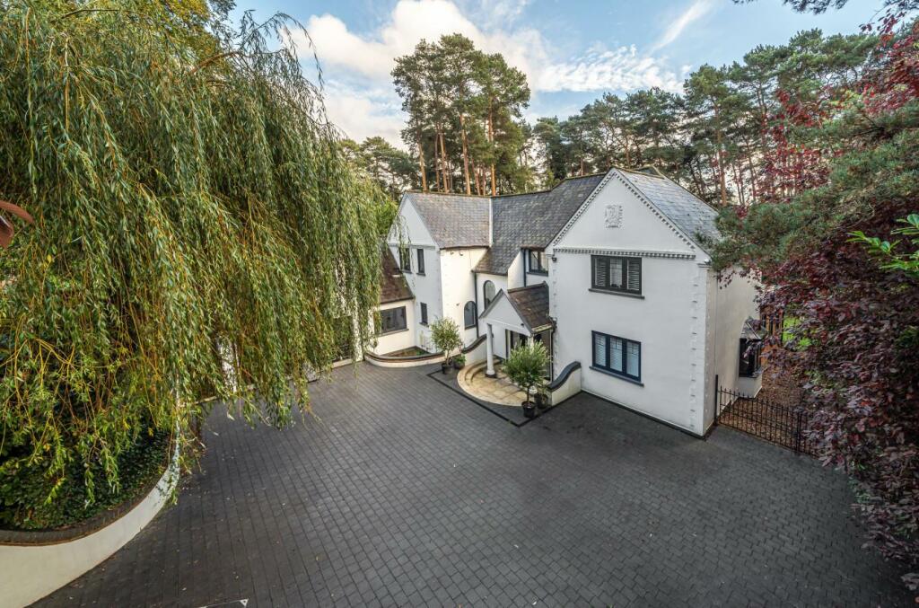5 bedroom house for sale in Tekels Park, Camberley, GU15