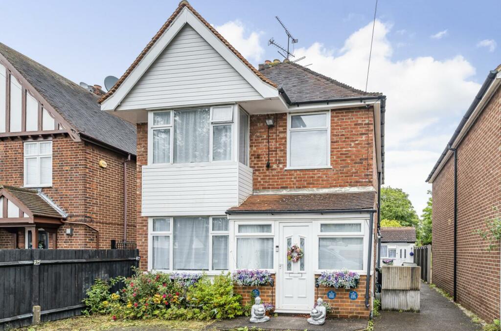 5 bedroom house for sale in Frimley Road, Camberley, GU15