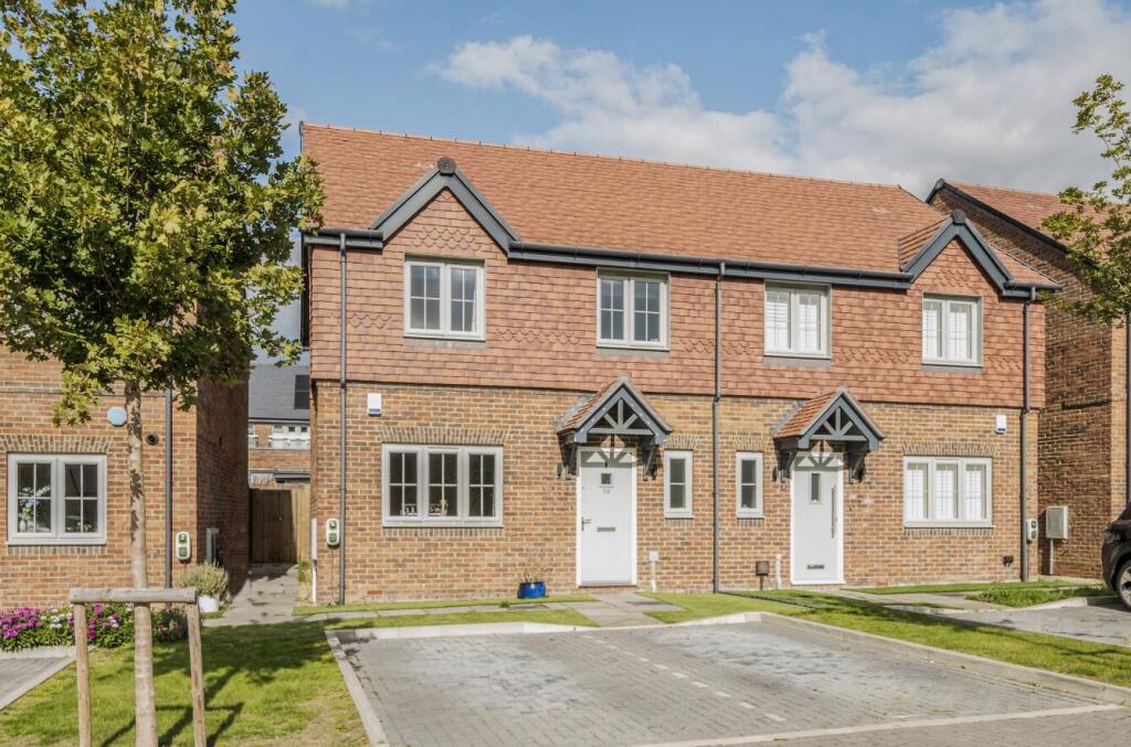 Main image of property: Ridges Rise, Deepcut