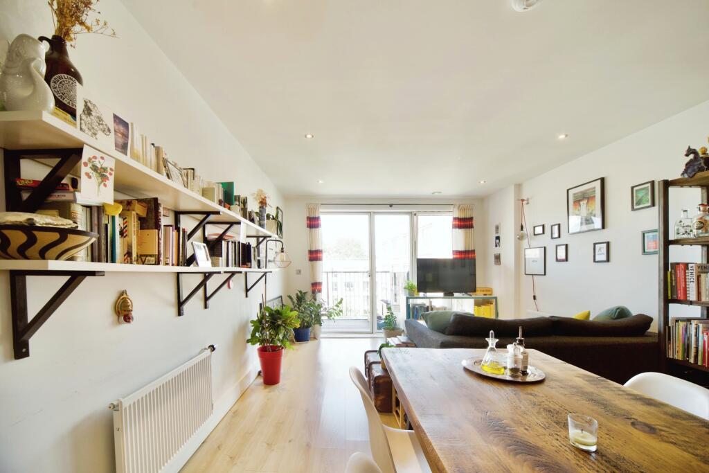 Main image of property: Bow Road, London, E3