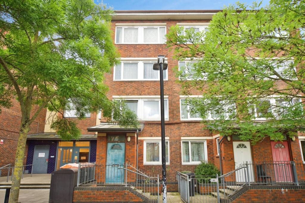 Main image of property: Hindrey Road, LONDON, London, E5