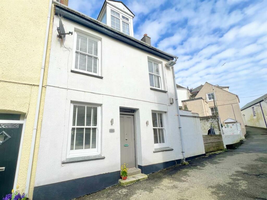 3 bedroom property for sale in Mevagissey, Cornwall, PL26