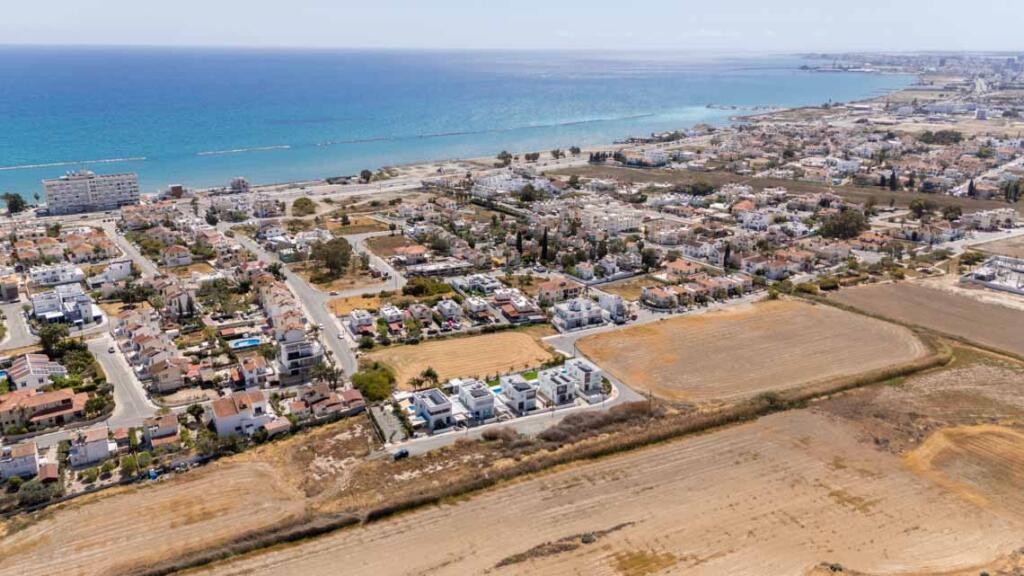 Main image of property: Larnaca, Oroklini