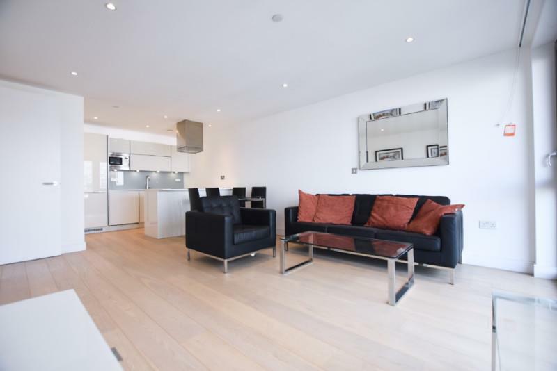 2 bedroom flat for rent in Kensington Apartments, 11 Commercial Street, Aldgate, London E1