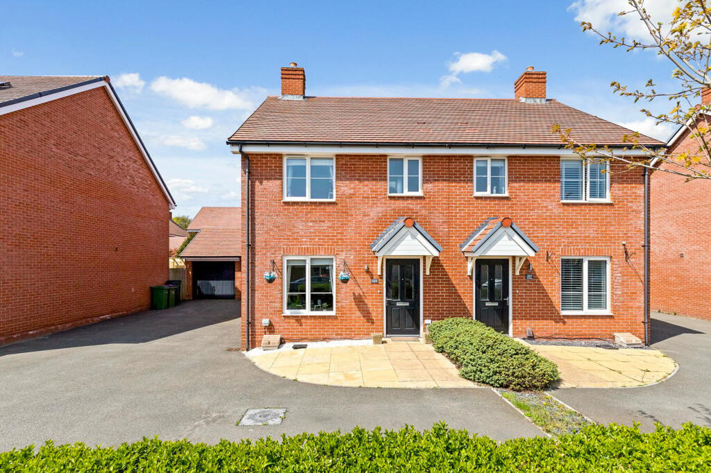 3 bedroom semidetached house for sale in Horn Street, Folkestone, CT20