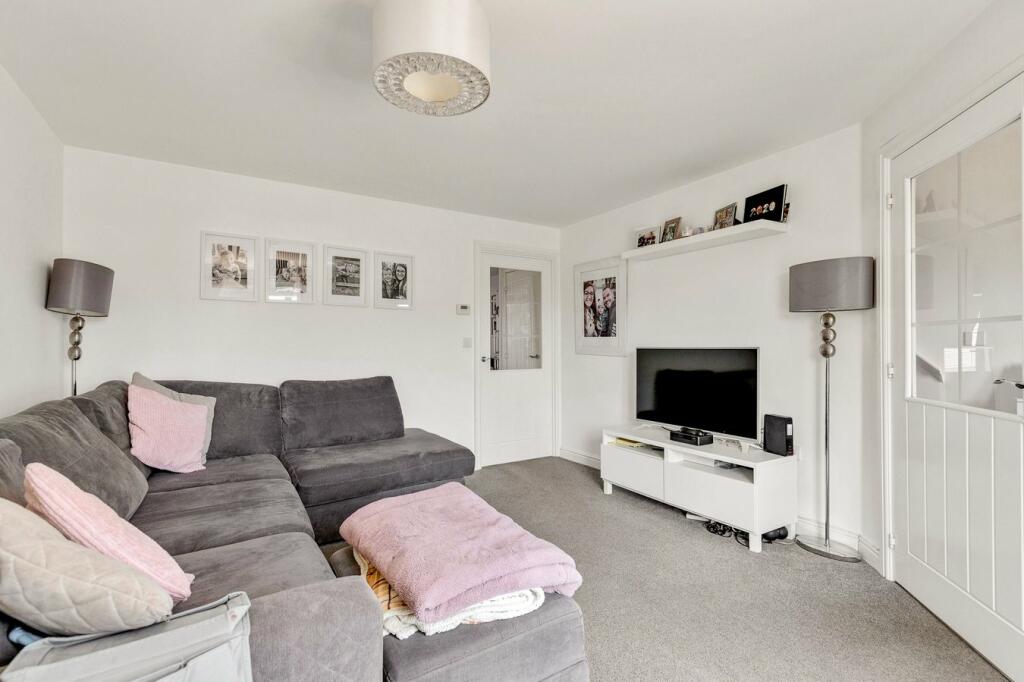 3 bedroom semidetached house for sale in Horn Street, Folkestone, CT20