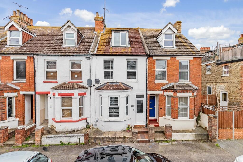 3 bedroom terraced house for sale in Athelstan Road, Folkestone, CT19