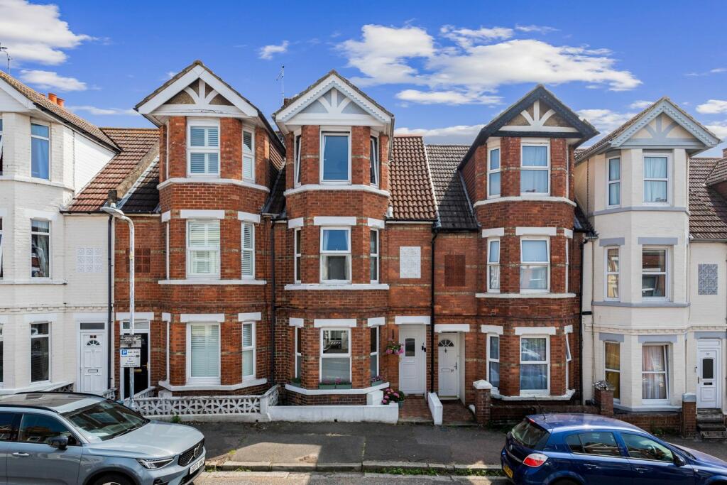 4 bedroom terraced house for sale in Watkin Road, Folkestone, CT19