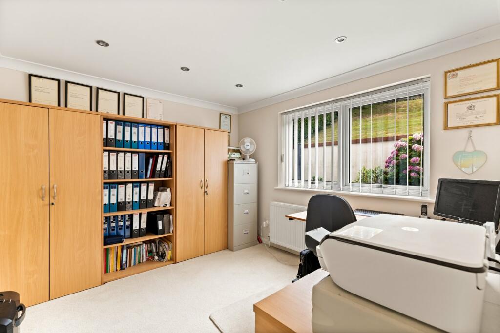 Additional property image - Radnor Cliff Crescent, Folkestone, CT20
