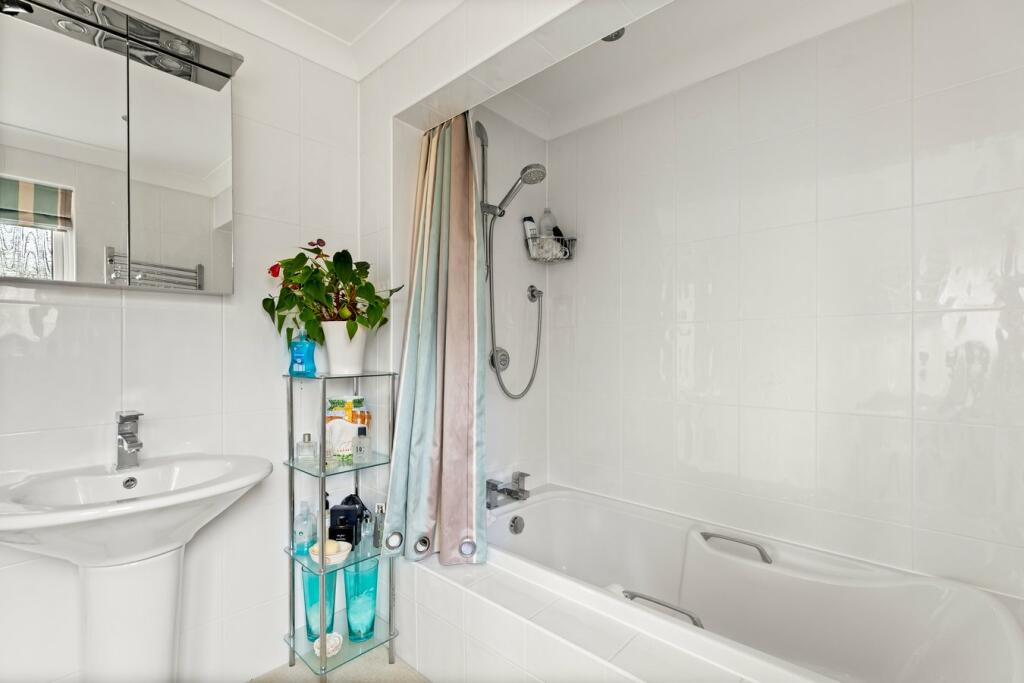 Additional property image - Radnor Cliff Crescent, Folkestone, CT20