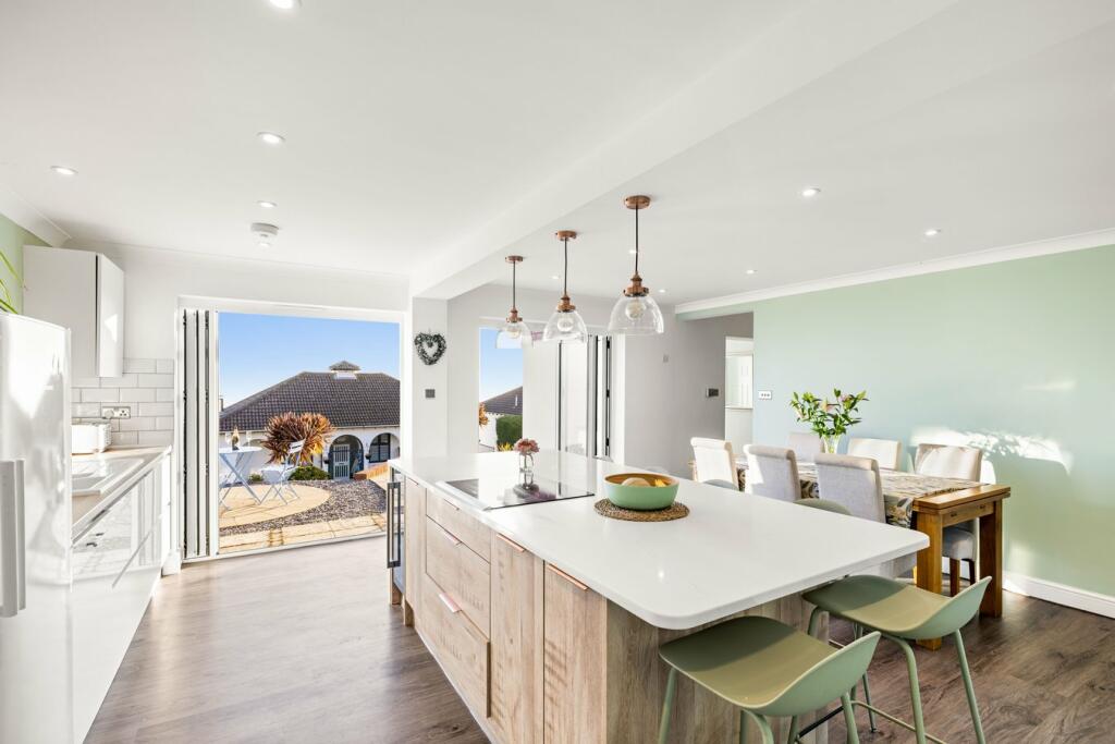 Additional property image - Upper Corniche, Sandgate, Folkestone, CT20