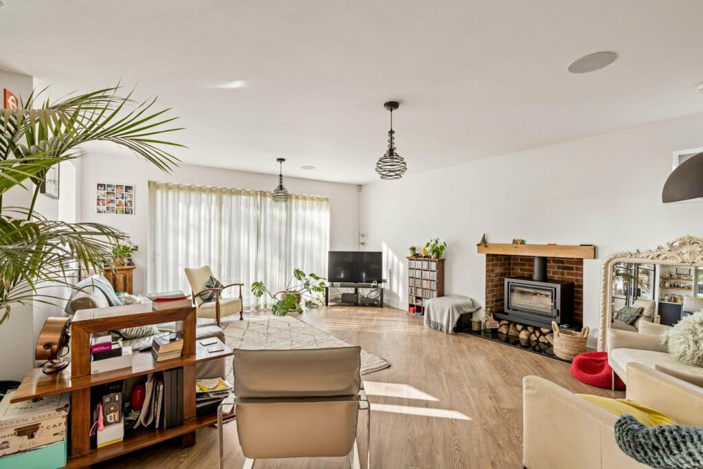 Additional property image - North Road, Hythe, CT21