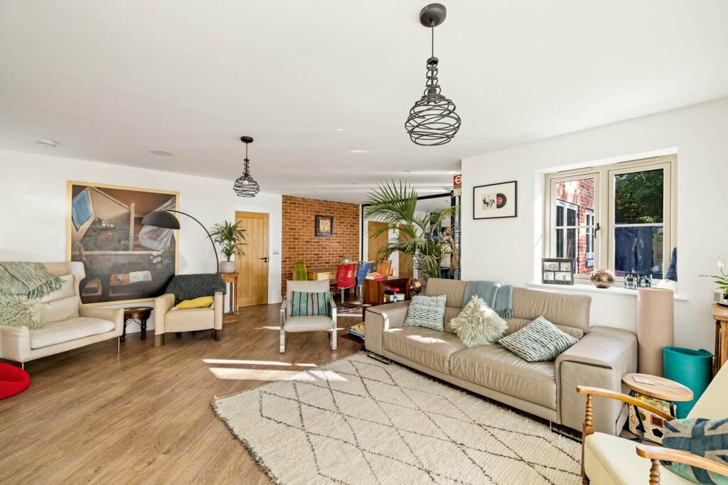 Additional property image - North Road, Hythe, CT21
