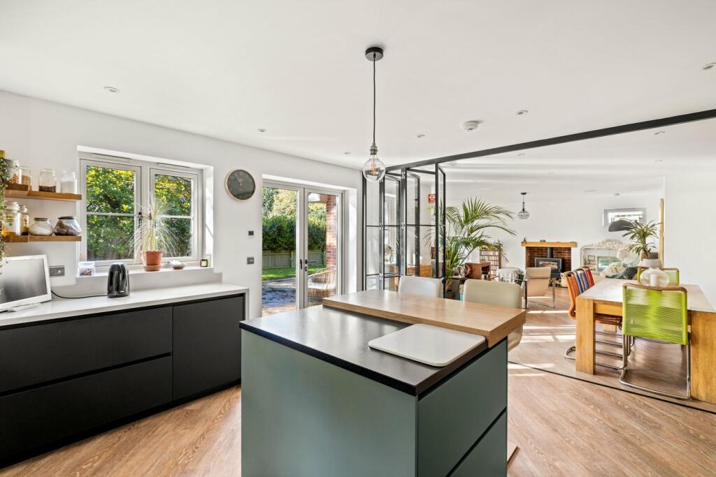 Additional property image - North Road, Hythe, CT21