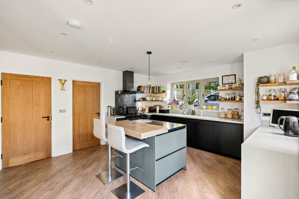 Additional property image - North Road, Hythe, CT21