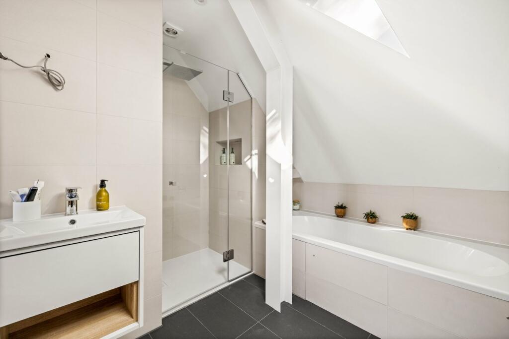 Additional property image - North Road, Hythe, CT21