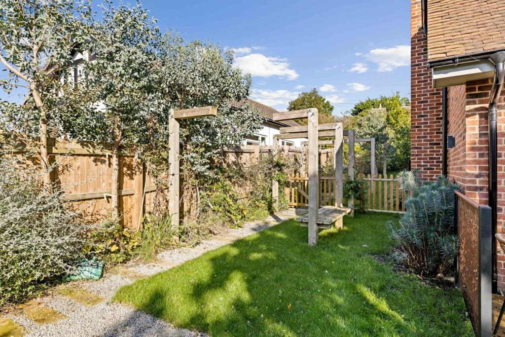 Additional property image - North Road, Hythe, CT21