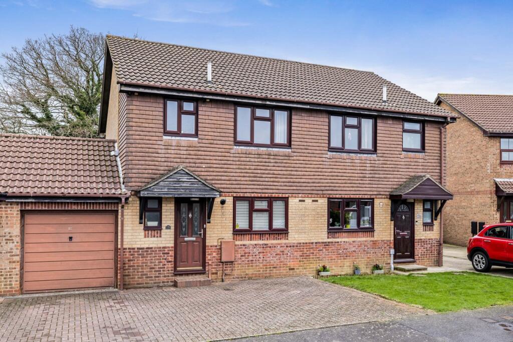 3 bedroom semi-detached house