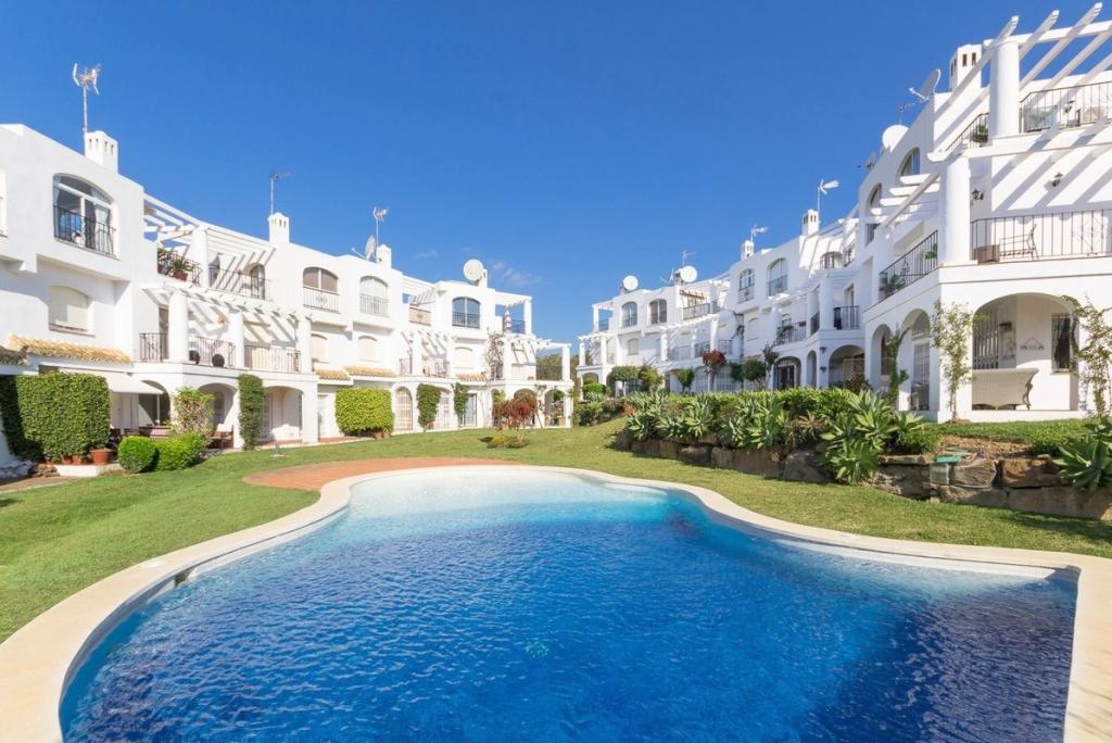 3 bedroom apartment for sale in Andalucia, Malaga, La Duquesa, Spain