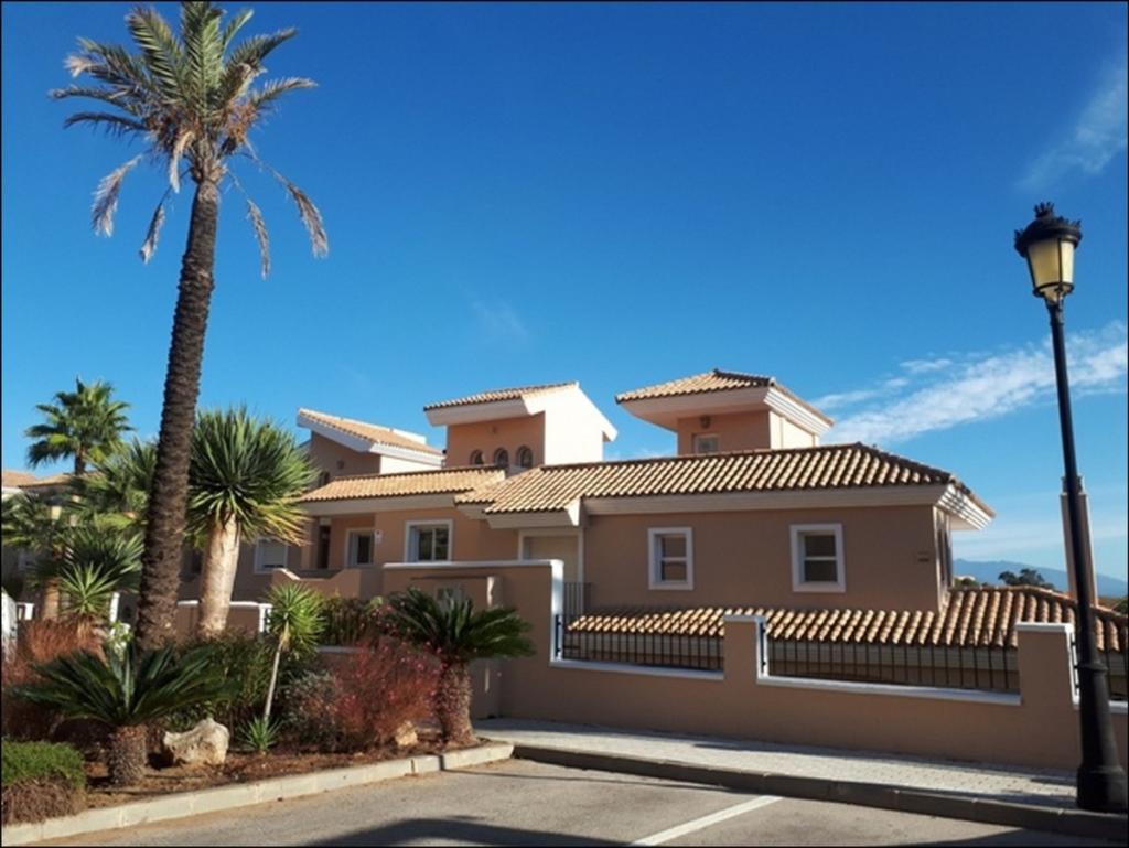 3 bedroom town house for sale in Andalucia, Malaga, La Duquesa, Spain