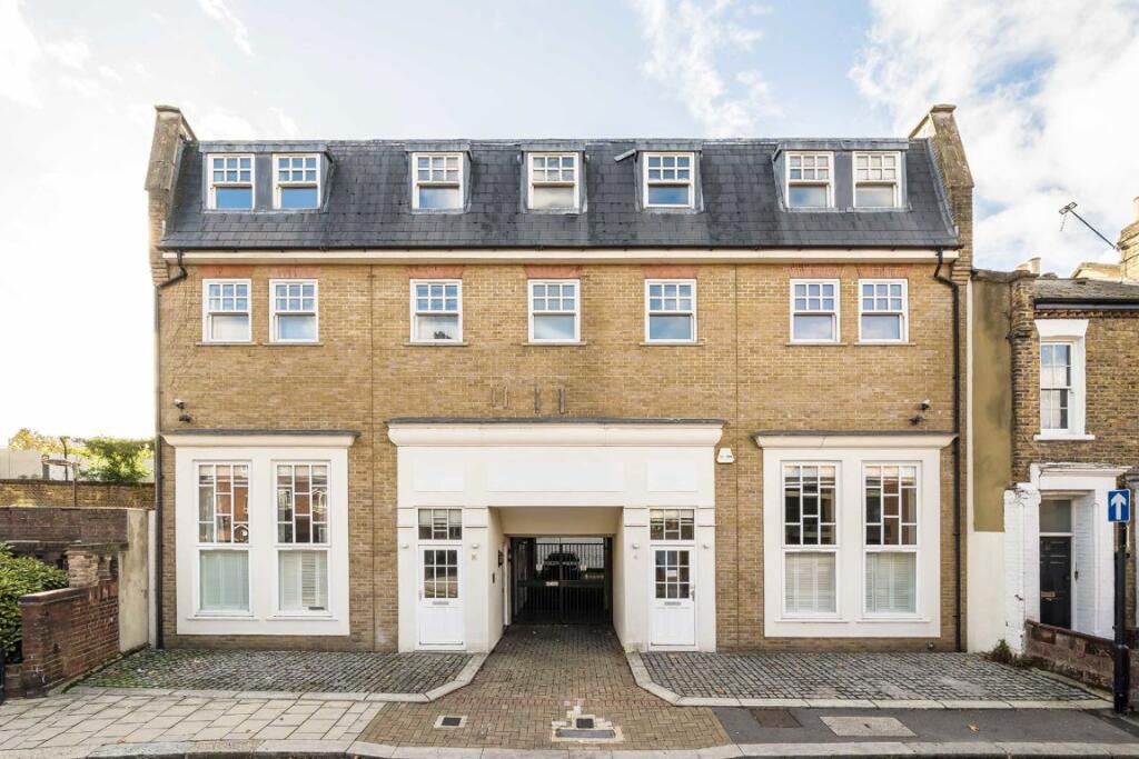 Main image of property: Nelsons Row, Clapham