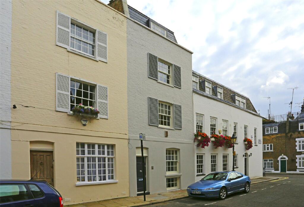 Main image of property: Fairholt Street, Knightsbridge, SW7