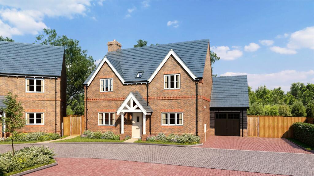 4 bedroom detached house for sale in Marsh Road, Little Kimble