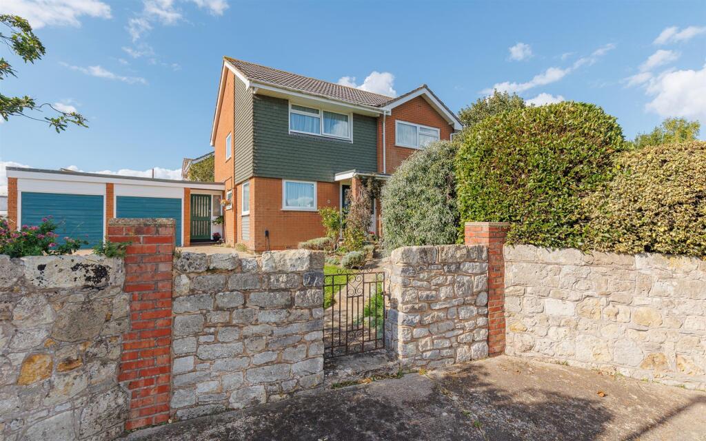 Main image of property: IMMACULATE HOME - Reynolds Close, Cowes