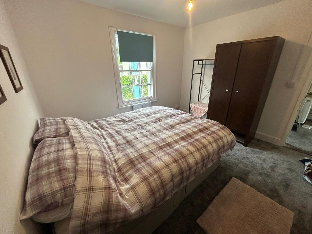 Main image of property: Room D @ Graystones 4 St Peters Street, Duxford, Cambs
