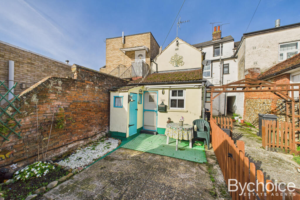 Main image of property: High Street, Halstead, Essex