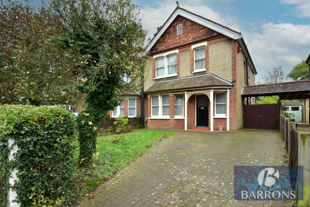 4 bedroom semidetached house for sale in Church Lane, Cheshunt, EN8